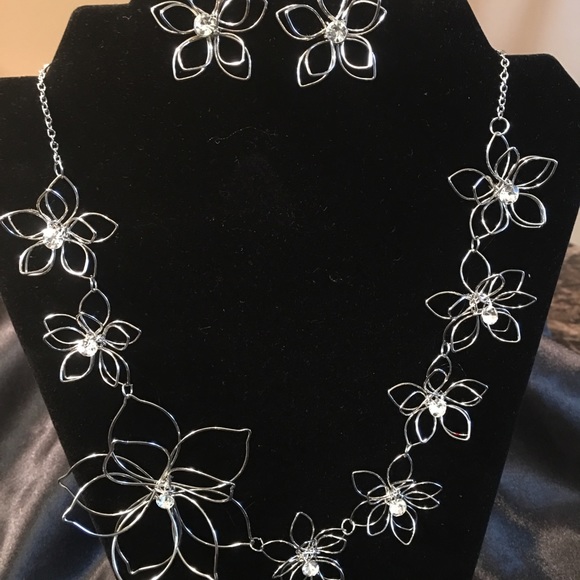 Tantalizing Teases - Picture 1 of 3